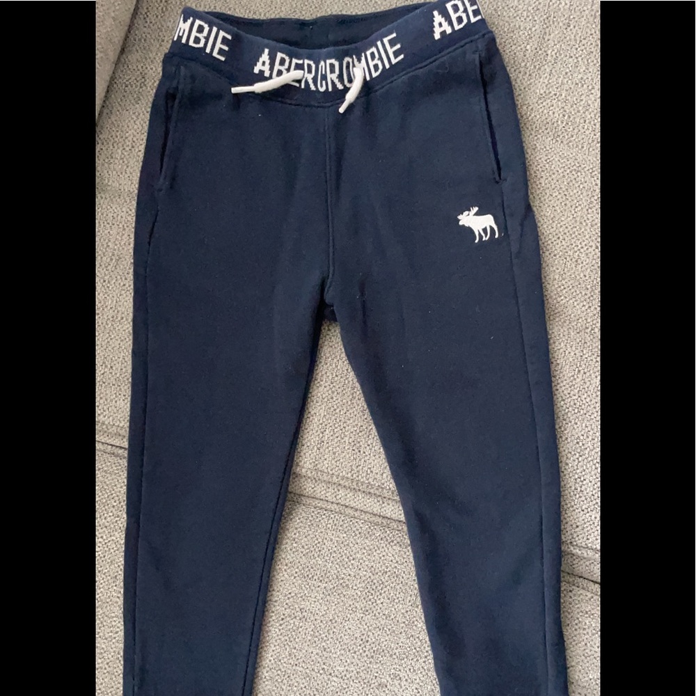 Abercrombie joggers size 5/6 (navy)